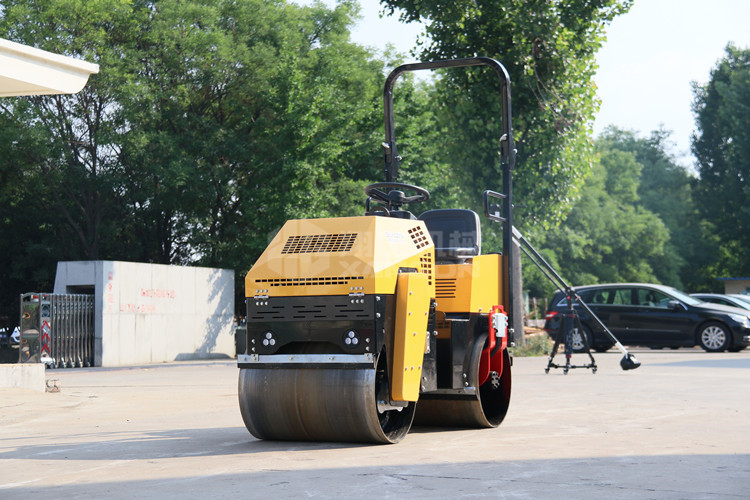 小型壓路機(jī)解封碾壓技巧詳解，新手不可錯(cuò)過(guò)！