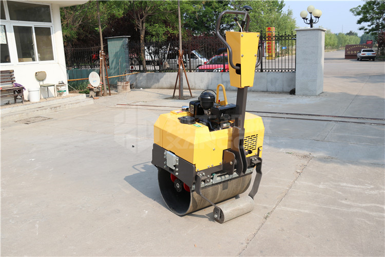 引起小型壓路機(jī)價(jià)格不穩(wěn)定的原因是什么原因呢？