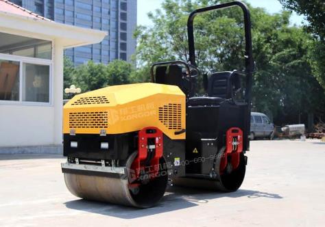 壓路機(jī)型號多？根據(jù)工程量選擇準(zhǔn)沒錯
